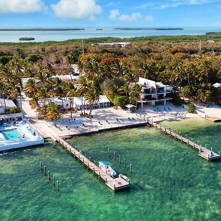 Pines & Palms Resort Islamorada Exterior photo