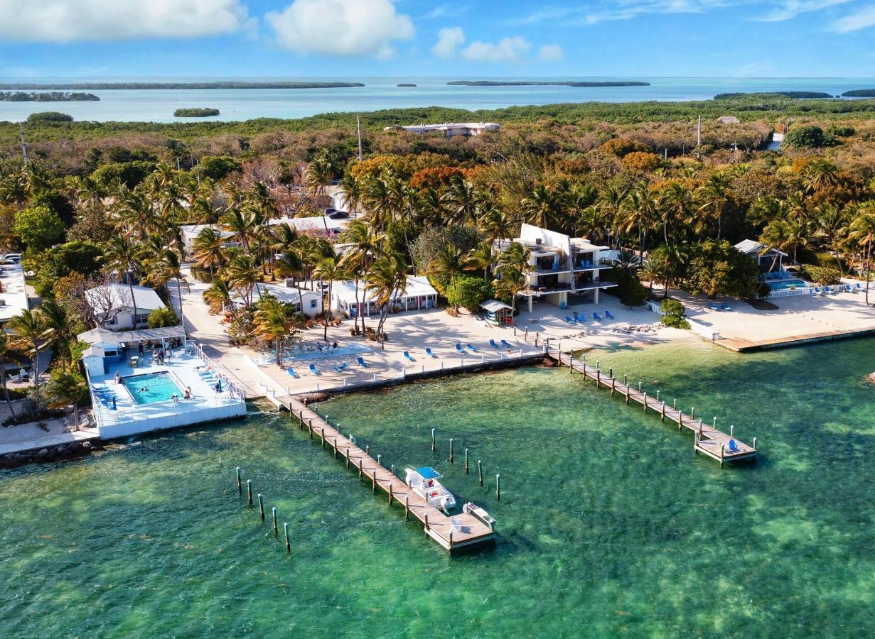 Pines & Palms Resort Islamorada Exterior photo