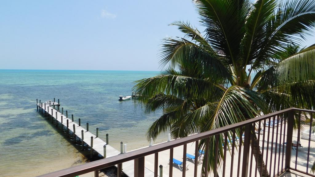 Pines & Palms Resort Islamorada Exterior photo